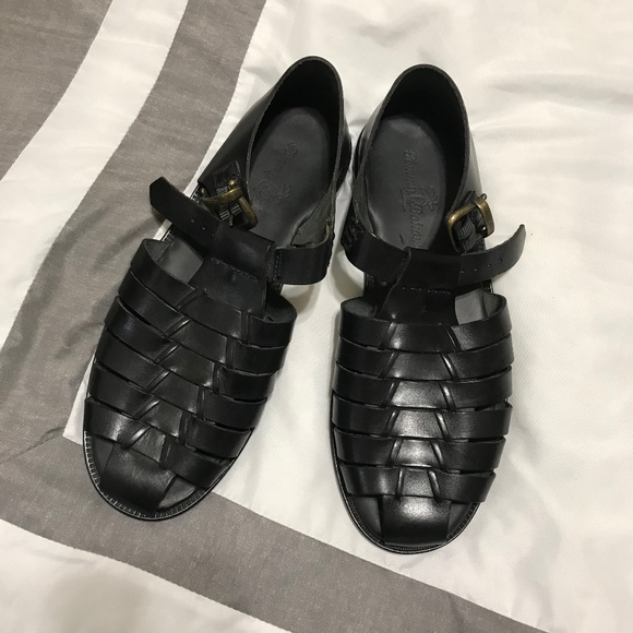 Tommy Bahama Other - NWOT Tommy Bahama Men's Size 9 Sandals Black Lucca